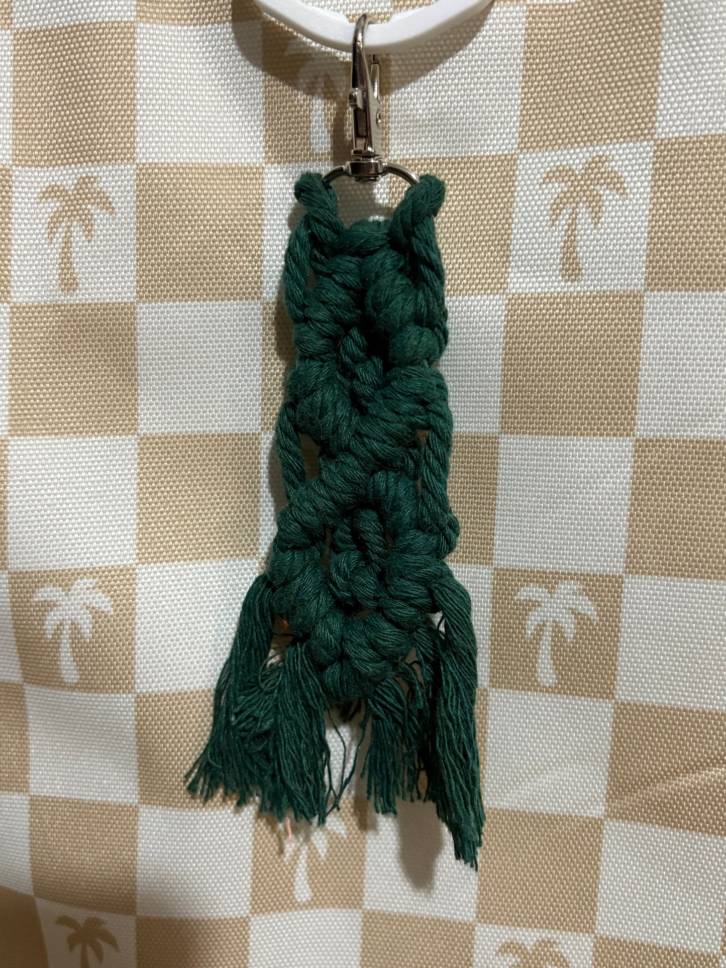 dark green diamond macrame keychain